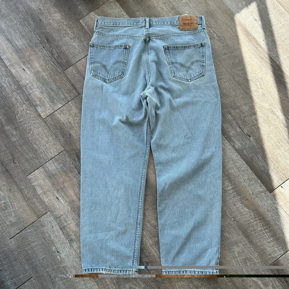 Levi's 550 Relaxed Fit Jeans Mens 36x29 Y2K Light Wash Denim Made in Lesotho